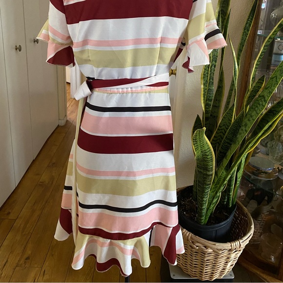 Dress Light and Airy - Picture 4 of 5